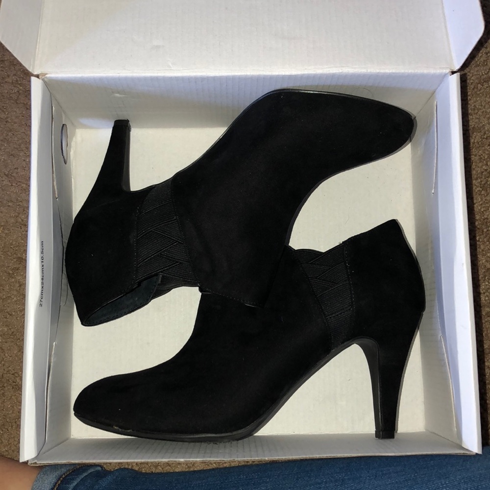 Arianah black boot/heels